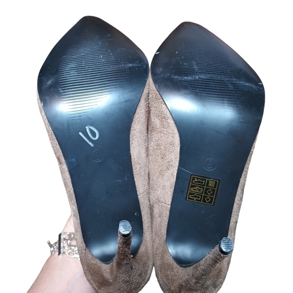 Pretty little thing brown suede heels size 8 - Picture 3 of 3